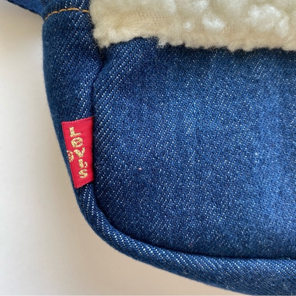 NWT Levi's Red Tag Denim Bunny Rabbit Shoulder Crossbody Bag Limited Edition - Picture 8 of 11